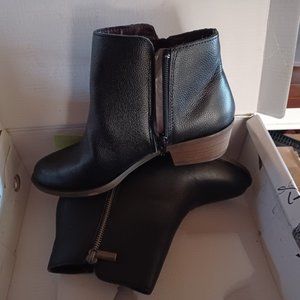 Kensie Boots  Ghita Style Size 7 and 8 NWT